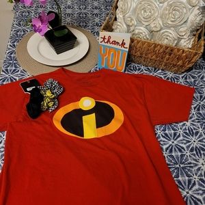 Woman's Disney Incredibles top. SIZE XL